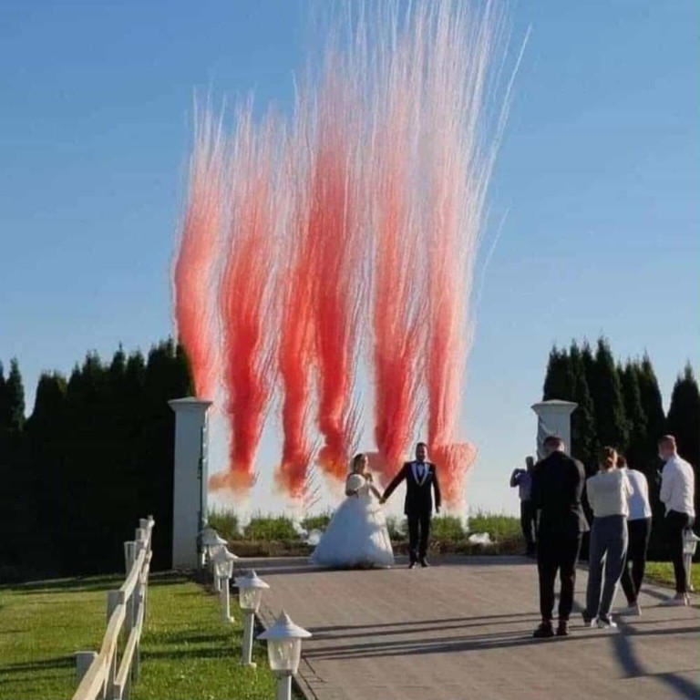FEUX D'ARTIFICE DE JOUR