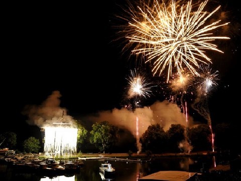 artifice privé vip conciergerie pyrotechnique spectacle privéartifice privé vip conciergerie pyrotechnique spectacle privé