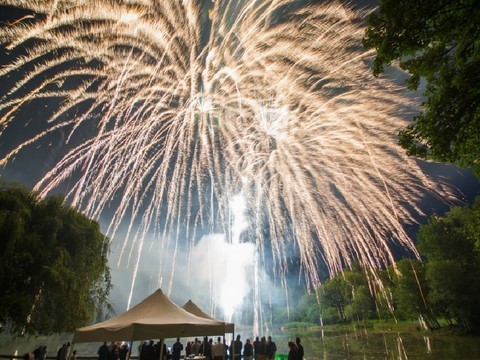 artifice privé vip conciergerie pyrotechnique spectacle privéartifice privé vip conciergerie pyrotechnique spectacle privé
